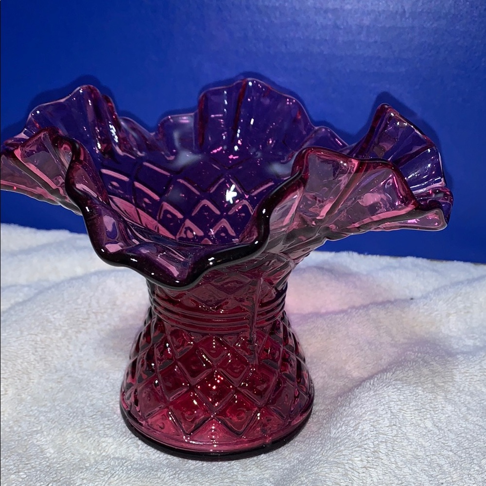 Elegant Kanawah diamond lace glass vase